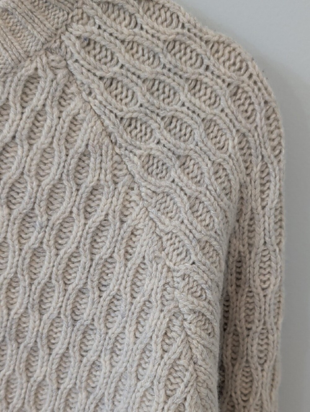 Heavy Wool Textured Crewneck Academia Ivy League Sweater in Oatmeal M - Picture 6 of 10